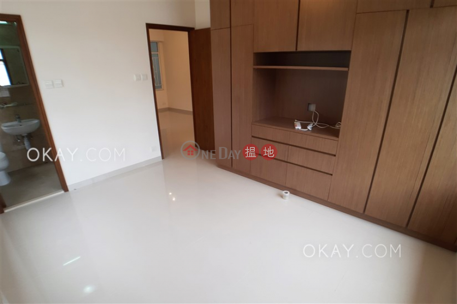 Stylish 3 bedroom on high floor with balcony | Rental | 89 Blue Pool Road 藍塘道89 號 Rental Listings