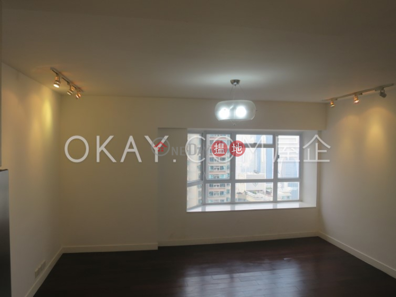 Tasteful 2 bed on high floor with harbour views | For Sale | Valiant Park 駿豪閣 Sales Listings