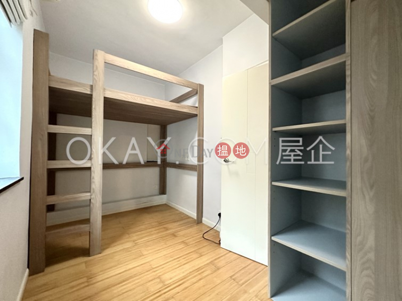 Popular 3 bedroom with parking | For Sale | Miramar Villa 美麗邨 Sales Listings