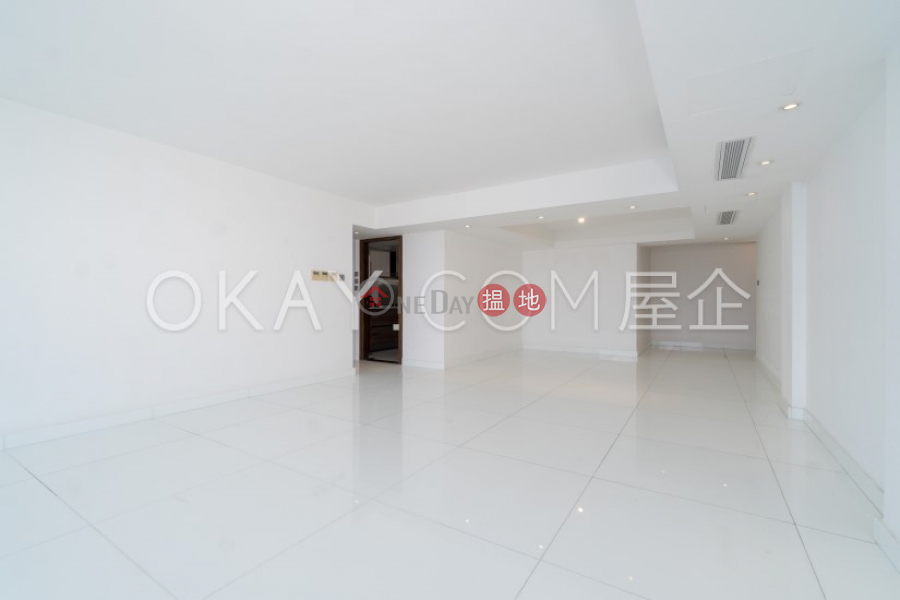 HK$ 86,000/ month Phase 3 Villa Cecil, Western District | Stylish 3 bedroom with sea views, balcony | Rental