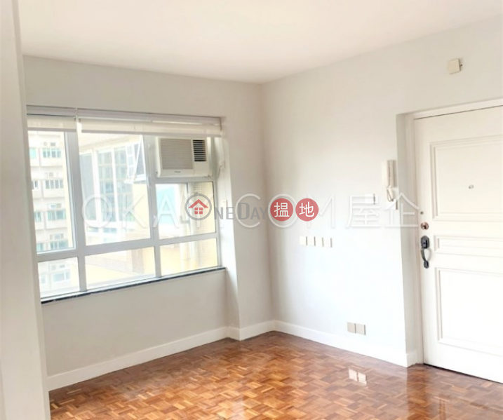 HK$ 25,000/ month, Ying Fai Court Western District, Tasteful 2 bedroom on high floor | Rental