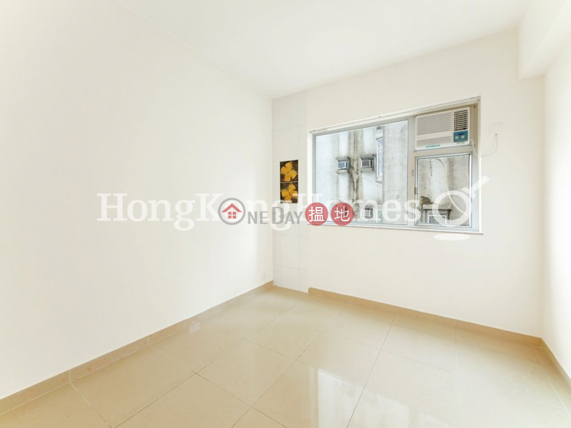 Property Search Hong Kong | OneDay | Residential | Rental Listings | 3 Bedroom Family Unit for Rent at Lai King Mansion