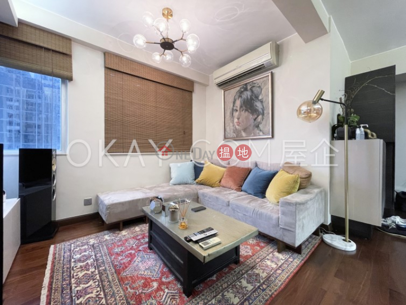 HK$ 25,000/ month, Causeway Centre Block C Wan Chai District Lovely 1 bedroom on high floor with harbour views | Rental