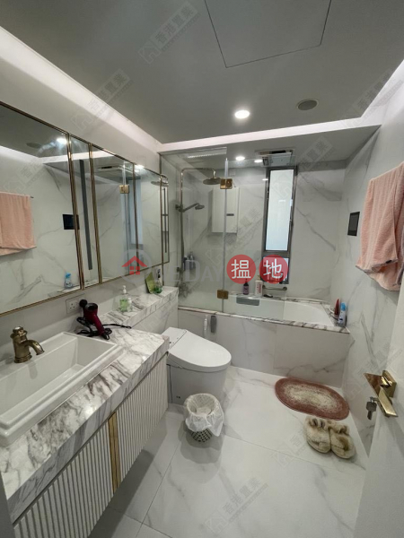 Three bedrooms and one apartment in Harbour Pinnacle | Harbour Pinnacle 凱譽 Sales Listings