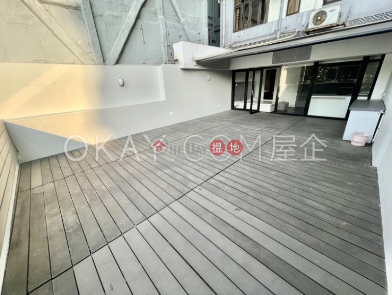Practical with terrace in Happy Valley | For Sale | Unique Tower 旭逸閣 Sales Listings