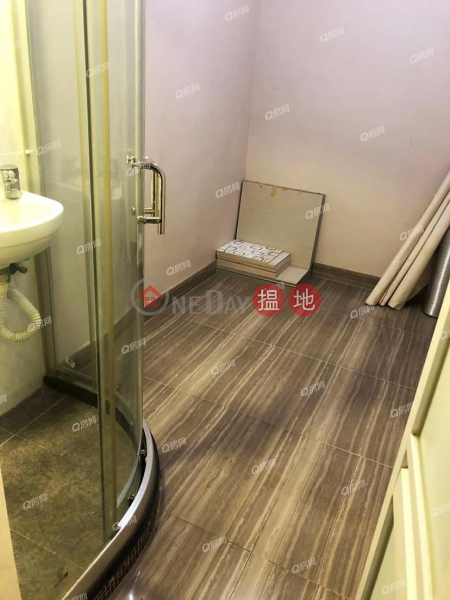 Westlands Gardens Block D | 3 bedroom Low Floor Flat for Rent, 2-12 Westlands Road | Eastern District | Hong Kong Rental | HK$ 33,000/ month