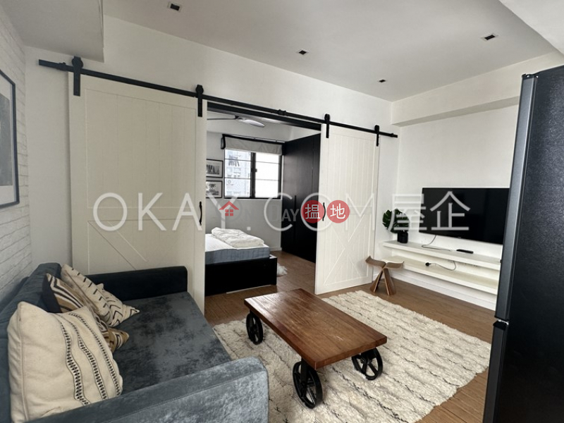 Intimate 1 bedroom on high floor with rooftop | Rental 144-146 Bonham Strand East | Western District | Hong Kong Rental HK$ 25,000/ month