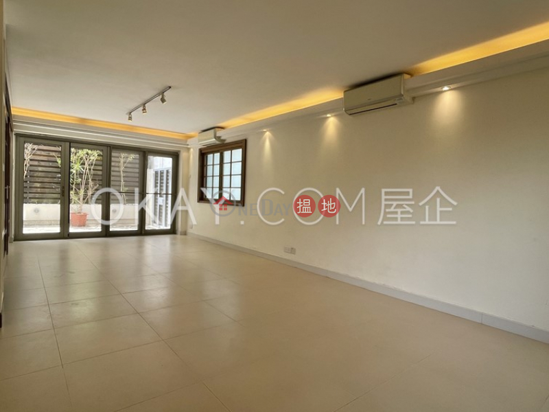 HK$ 52,000/ month, Ta Ho Tun Village Sai Kung Elegant house with rooftop & parking | Rental