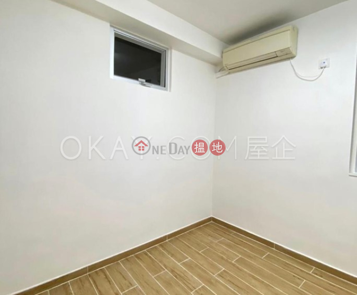 Generous 3 bedroom in Western District | For Sale | Brilliant Court 明珠閣 Sales Listings