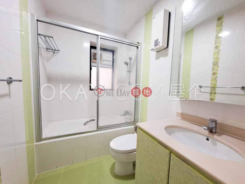 HK$ 150,000/ 月堅麗閣-中區-5房3廁,實用率高,極高層,連車位堅麗閣出租單位