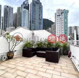 Practical 1 bedroom on high floor with rooftop | For Sale