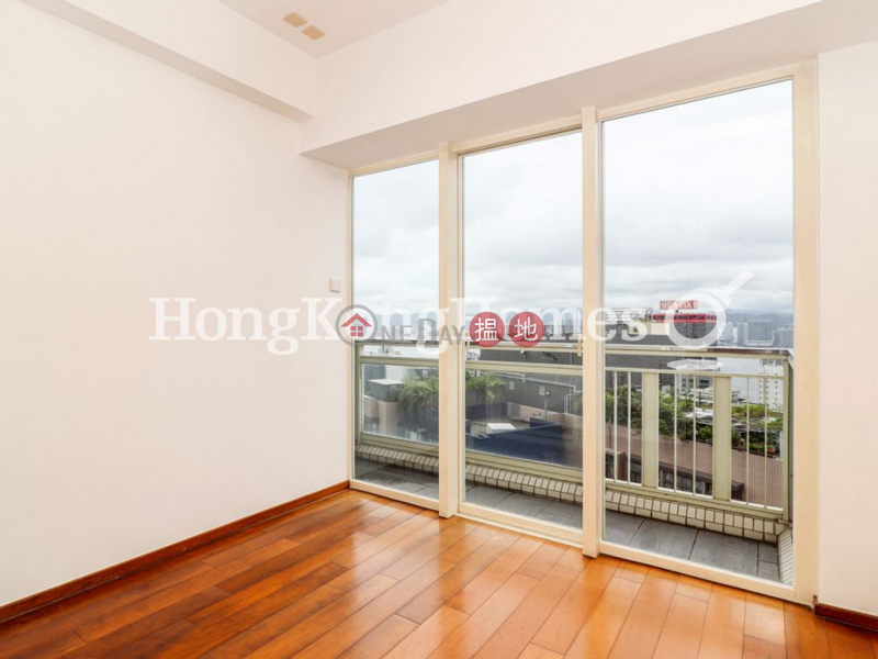 HK$ 45M | Centrestage, Central District, 4 Bedroom Luxury Unit at Centrestage | For Sale