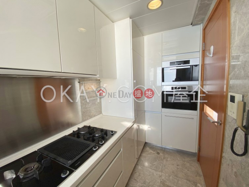 HK$ 38,000/ month | Phase 6 Residence Bel-Air | Southern District Lovely 2 bedroom with balcony & parking | Rental