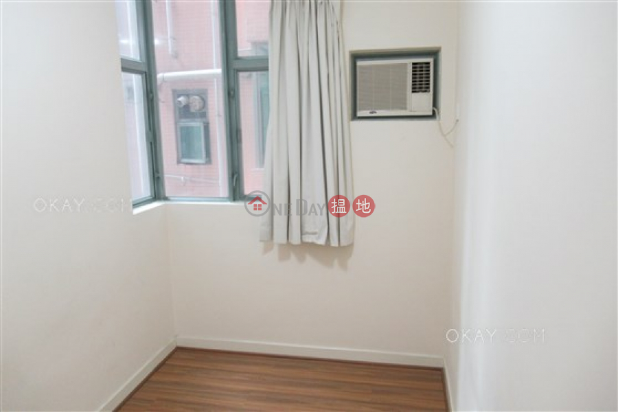 Cozy 2 bedroom in Sheung Wan | Rental, Queen\'s Terrace 帝后華庭 Rental Listings | Western District (OKAY-R62587)