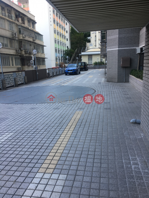 Secure gated private carpark (Landlord),Winner Court 榮華閣 | Central District (ELYSS-6628103951)_0