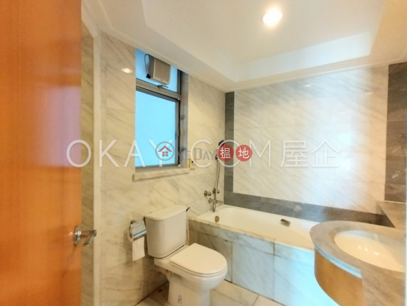 Luxurious 3 bedroom in Kowloon Station | For Sale | The Waterfront Phase 2 Tower 6 漾日居2期6座 Sales Listings