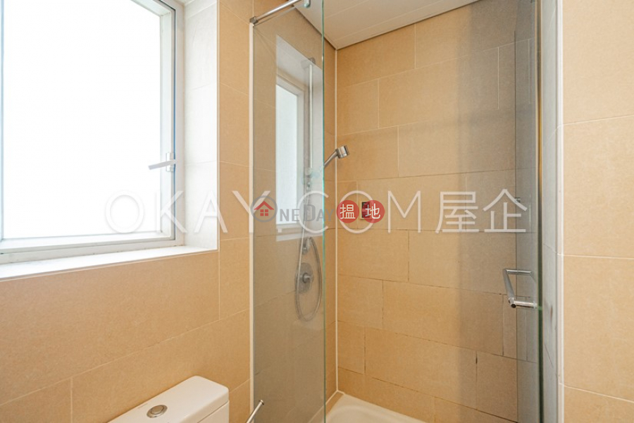 HK$ 42,000/ month | Island Lodge, Eastern District | Luxurious 3 bedroom on high floor | Rental