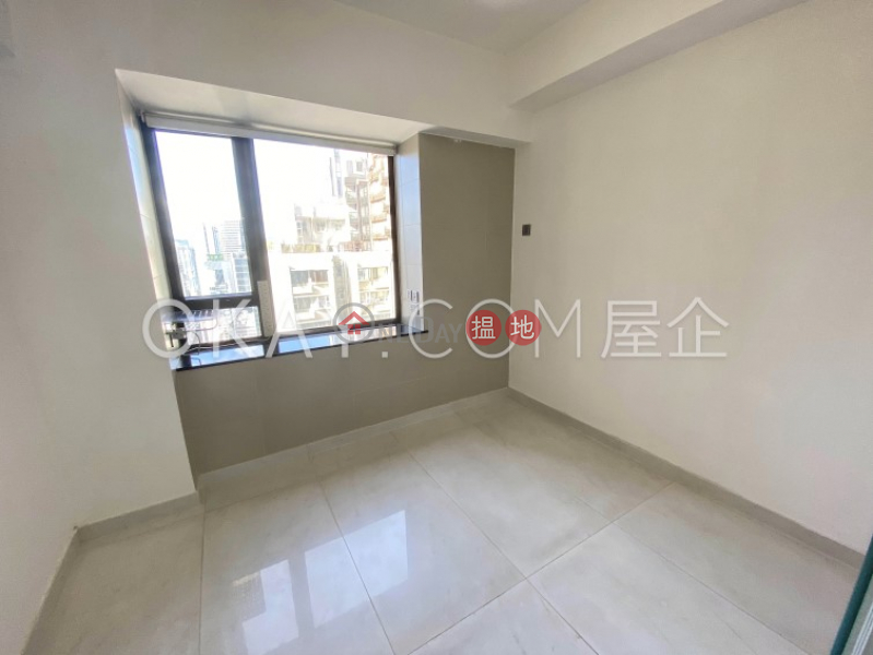 Tasteful 2 bedroom with sea views | For Sale | Robinson Heights 樂信臺 Sales Listings