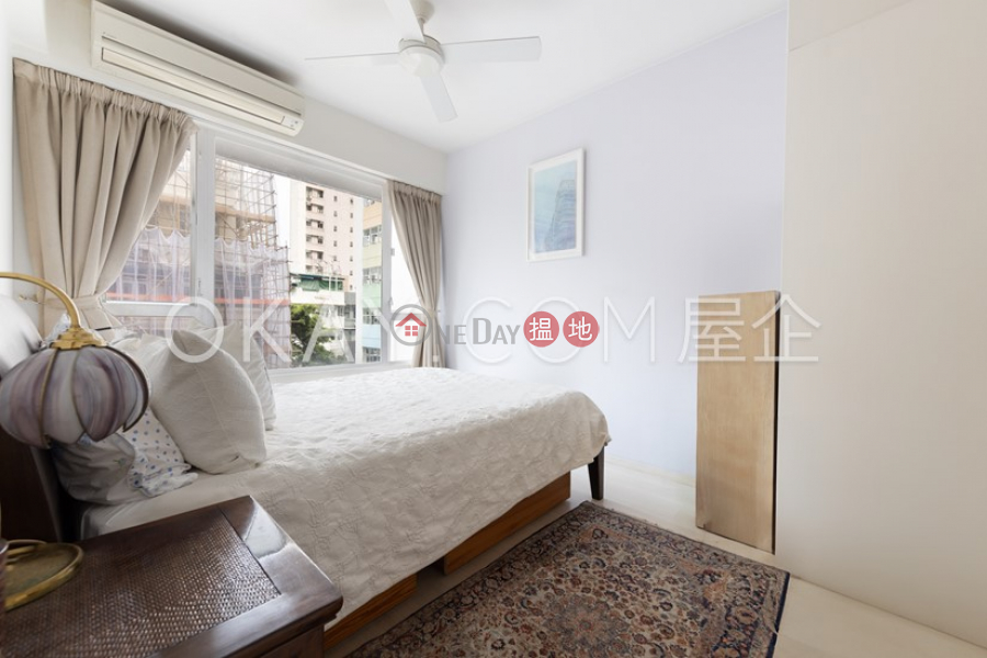 Nicely kept 3 bedroom with balcony & parking | For Sale | 18 Hospital Road | Central District Hong Kong, Sales HK$ 17M
