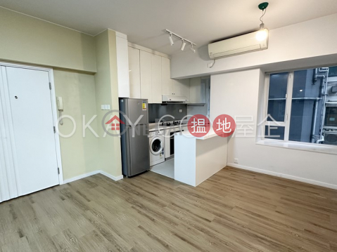 Charming 3 bedroom in Mid-levels West | For Sale | Floral Tower 福熙苑 _0