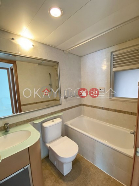 HK$ 25,000/ 月|達隆名居|西區|2房1廁,極高層,星級會所,露台《達隆名居出租單位》