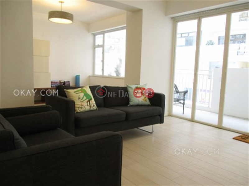HK$ 52,000/ month Newtown Mansion | Wan Chai District | Efficient 2 bedroom with balcony | Rental