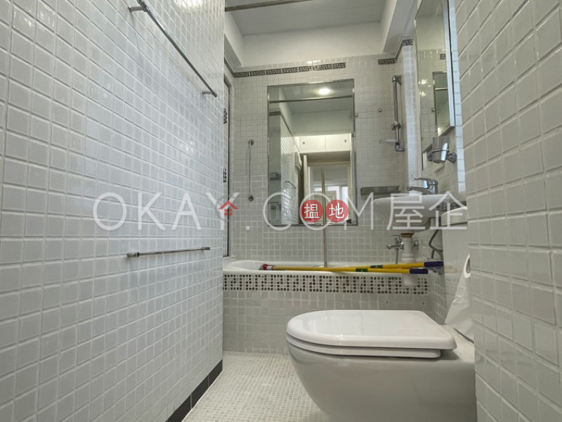 Glenealy Building | Low Residential | Rental Listings | HK$ 29,000/ month