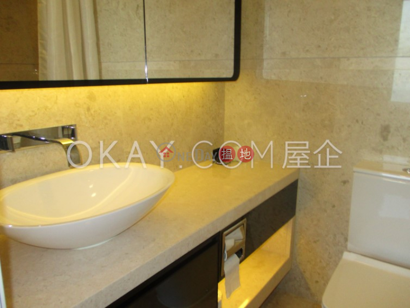 Charming 2 bedroom with balcony | For Sale | Upton 維港峰 Sales Listings