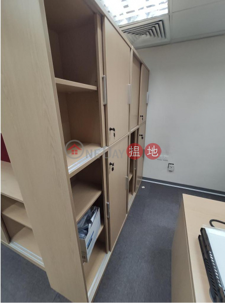 656sq.ft Office for Rent in Wan Chai, Jonsim Place 中華大廈 Rental Listings | Wan Chai District (H000373240)