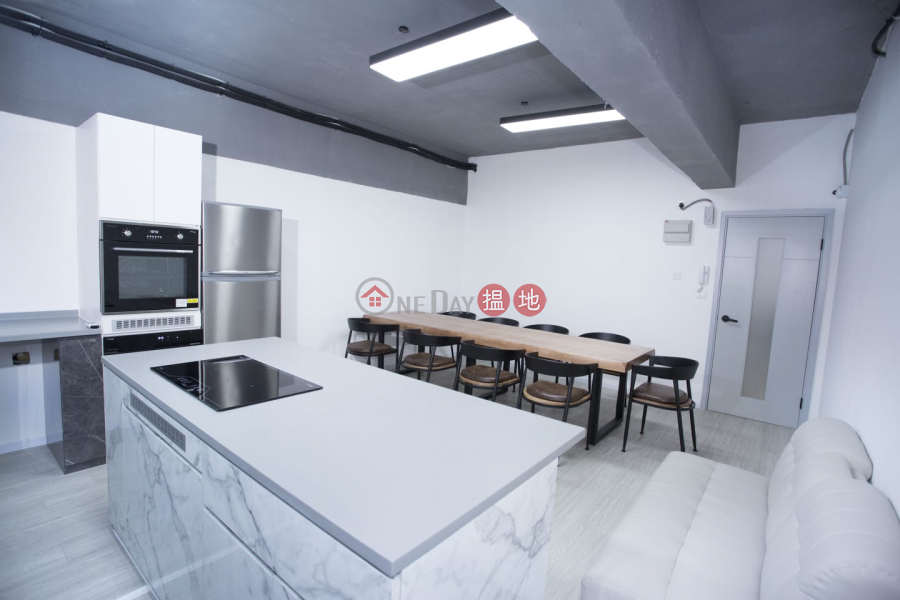 Bright, Cozy and Mountain View Creative workshops and Storage Spaces | 16 Wong Chuk Hang Road | Southern District | Hong Kong | Rental, HK$ 5,800/ month