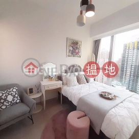 2 Bedroom Flat for Rent in Sai Ying Pun, Resiglow Resiglow | Western District (EVHK92489)_0