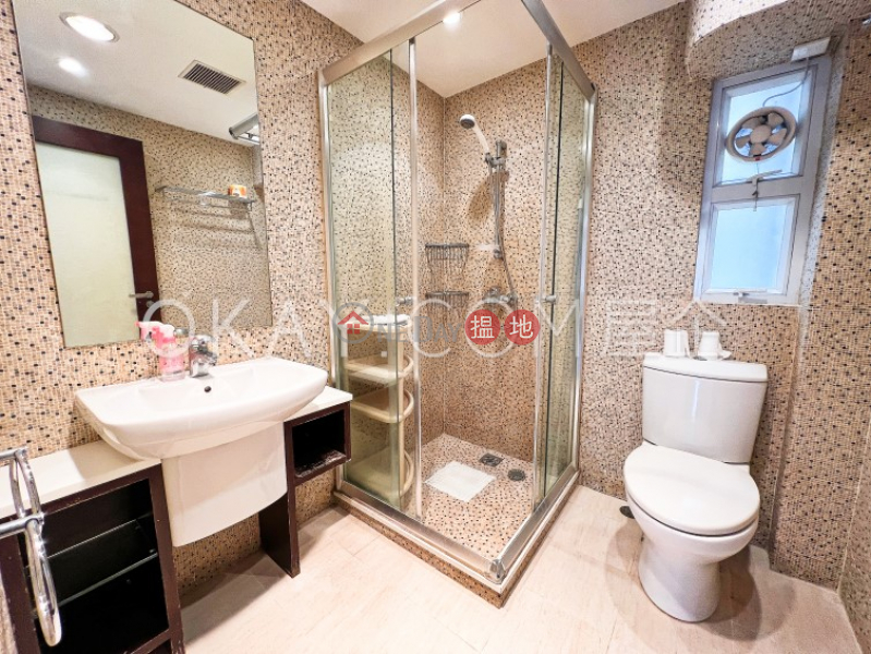 Efficient 2 bedroom on high floor with parking | For Sale | Block A Grandview Tower 慧景臺A座 Sales Listings