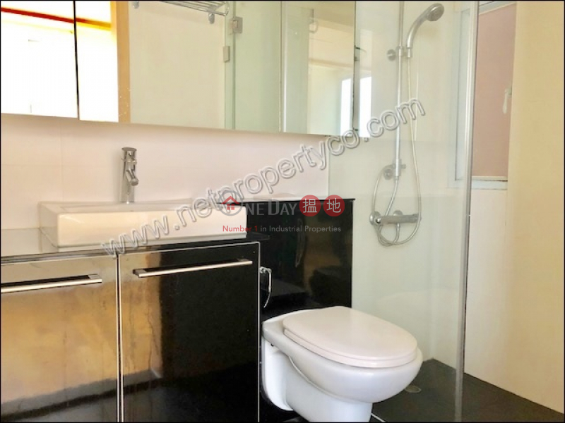 Apartment for Rent in Happy Valley, Village Tower 山村大廈 Rental Listings | Wan Chai District (A026638)