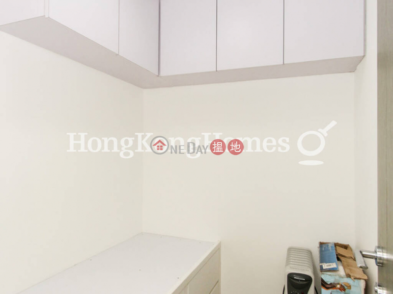 Property Search Hong Kong | OneDay | Residential Rental Listings | 3 Bedroom Family Unit for Rent at Centre Point