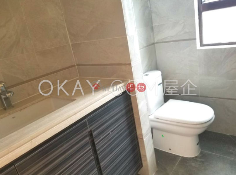 HK$ 36,000/ month, 264-268 Queen\'s Road West Western District | Lovely house with rooftop, balcony | Rental