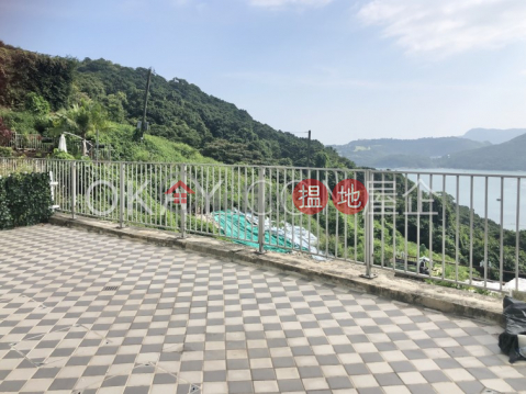 Nicely kept house with sea views, rooftop & terrace | For Sale | Tai Au Mun 大坳門 _0
