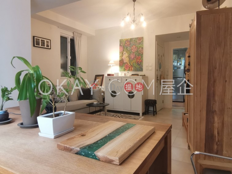 Intimate 1 bedroom in Sheung Wan | For Sale | 10 New Street 新街10號 Sales Listings