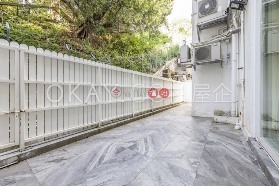 HK$ 105,000/ month, Block A Villa Helvetia Southern District Luxurious 3 bedroom with terrace, balcony | Rental