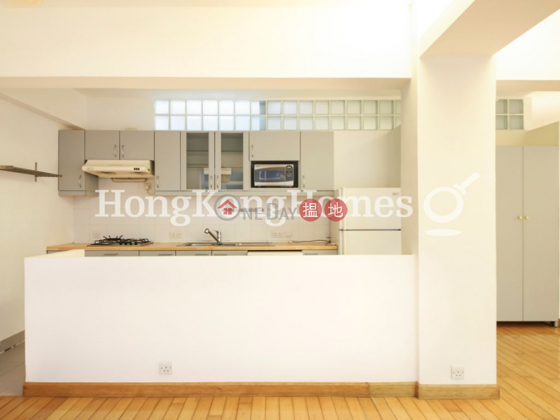 2 Bedroom Unit for Rent at Mountain View Court | 12 Conduit Road | Western District | Hong Kong | Rental | HK$ 32,000/ month