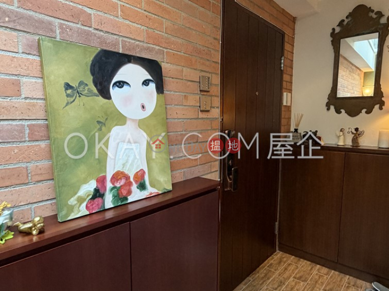 1房2廁,實用率高,極高層鳳輝臺 7-8 號出售單位7-8鳳輝臺 | 灣仔區香港出售HK$ 1,280萬