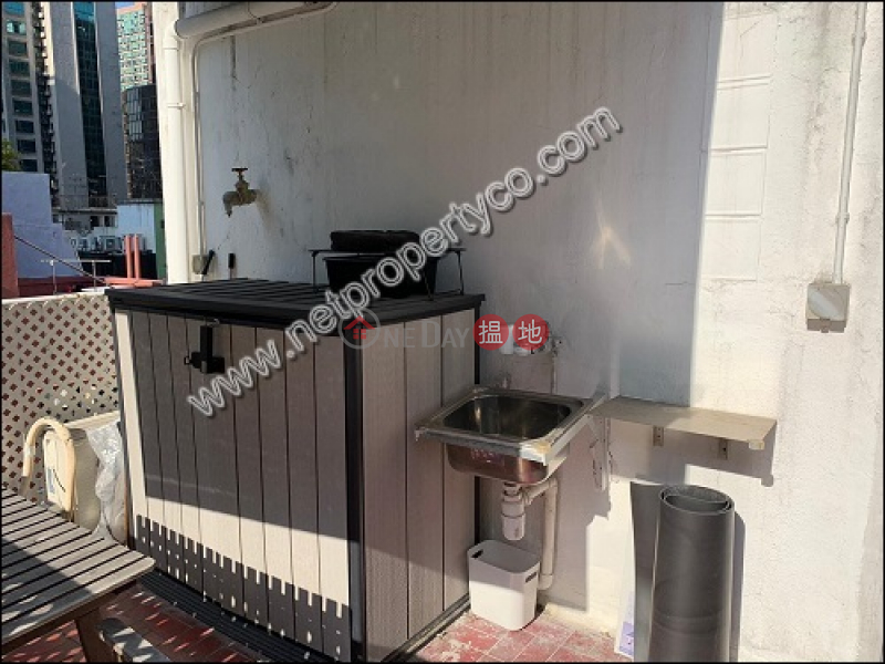 Unit with Rooftop for Rent in Mid-Levels Central 18 Tai Ping Shan Street | Central District Hong Kong | Rental, HK$ 12,000/ month