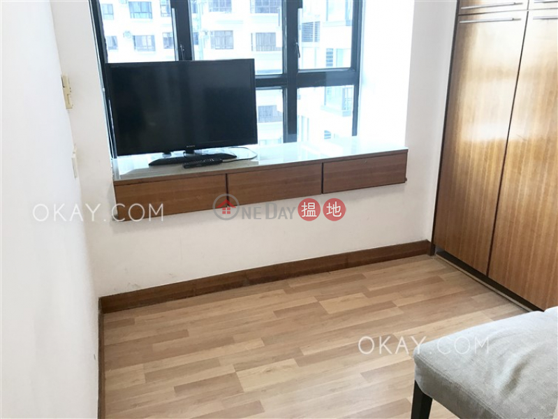 Rare 2 bedroom in Sheung Wan | Rental, Caine Tower 景怡居 Rental Listings | Central District (OKAY-R52904)