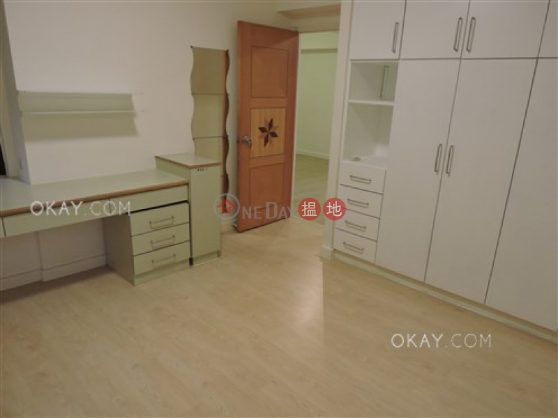HK$ 43,000/ month | Moulin Court, Wan Chai District Rare 3 bedroom with balcony & parking | Rental