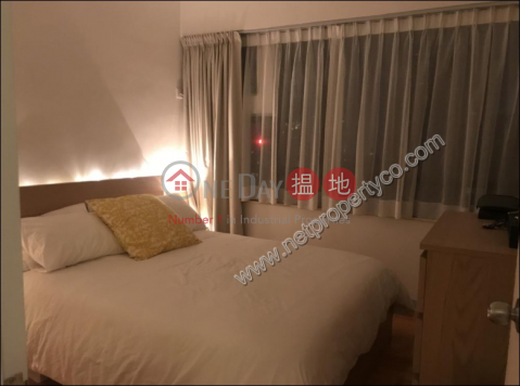 High floor apartment for Rent, Cameo Court 慧源閣 | Central District (A016319)_0