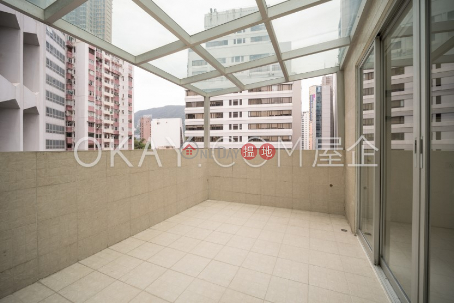 Popular 2 bedroom on high floor with terrace | Rental | Po Wing Building 寶榮大樓 Rental Listings