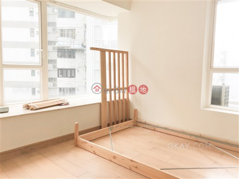Practical 1 bedroom with balcony | Rental | The Icon 干德道38號The ICON Rental Listings