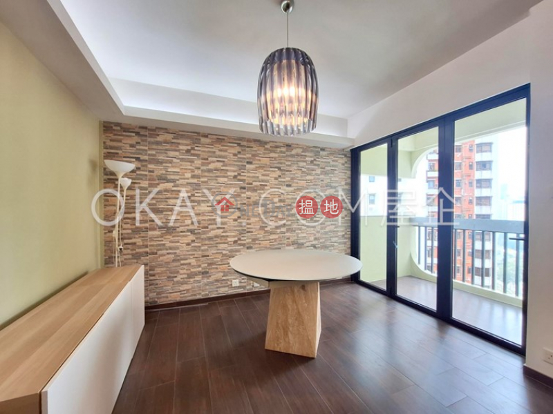 Efficient 3 bedroom with balcony & parking | Rental | Block C Dragon Court 金龍大廈 C座 Rental Listings