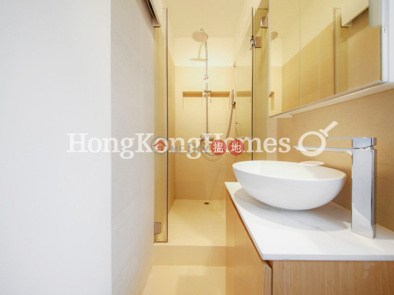 HK$ 30,000/ month | 1-3 Shin Hing Street | Central District 1 Bed Unit for Rent at 1-3 Shin Hing Street