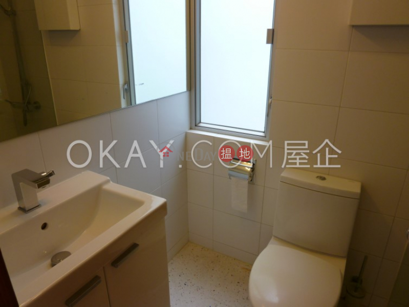 Property Search Hong Kong | OneDay | Residential Sales Listings, Nicely kept 1 bed on high floor with rooftop & balcony | For Sale