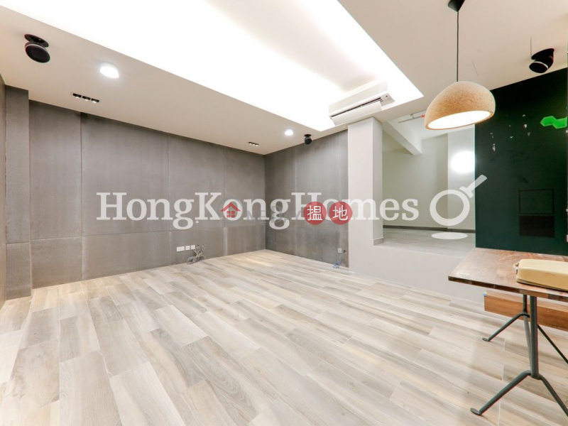 2 Bedroom Unit at 15-17 Village Terrace | For Sale, 15-17 Village Terrace | Wan Chai District | Hong Kong | Sales, HK$ 11.8M
